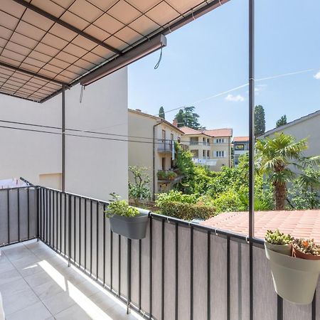 Apartment Oleander Malinska Exterior photo