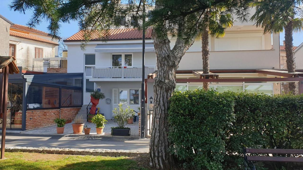 Apartment Oleander Malinska Exterior photo